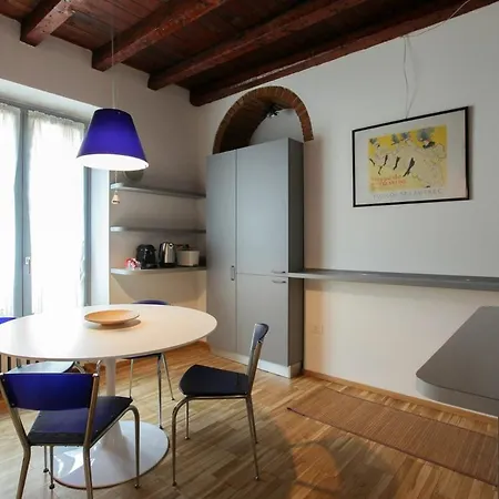 Hacca Collection - Milanese 2br In Porta Venezia Milan